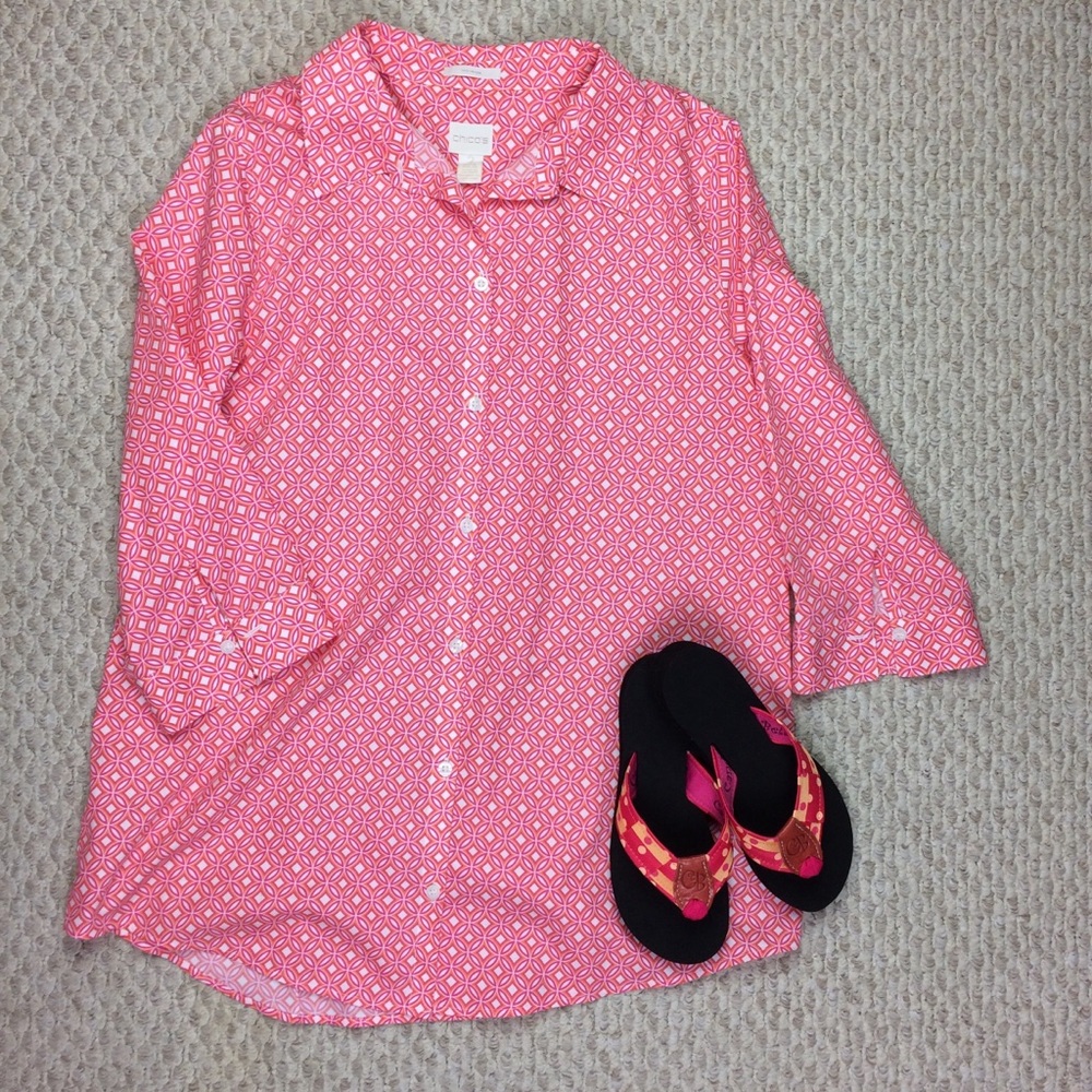 Chico’s sz 2 geometric design shirt